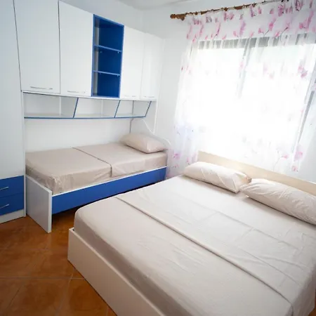 Apartment Deizi 3 *